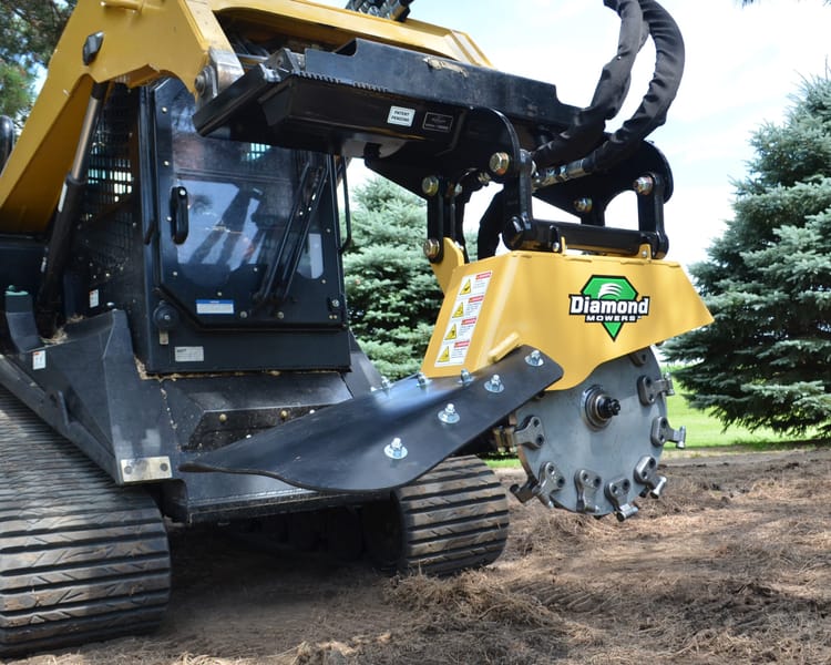 SKID-STEER REFLEX STUMP GRINDER Image