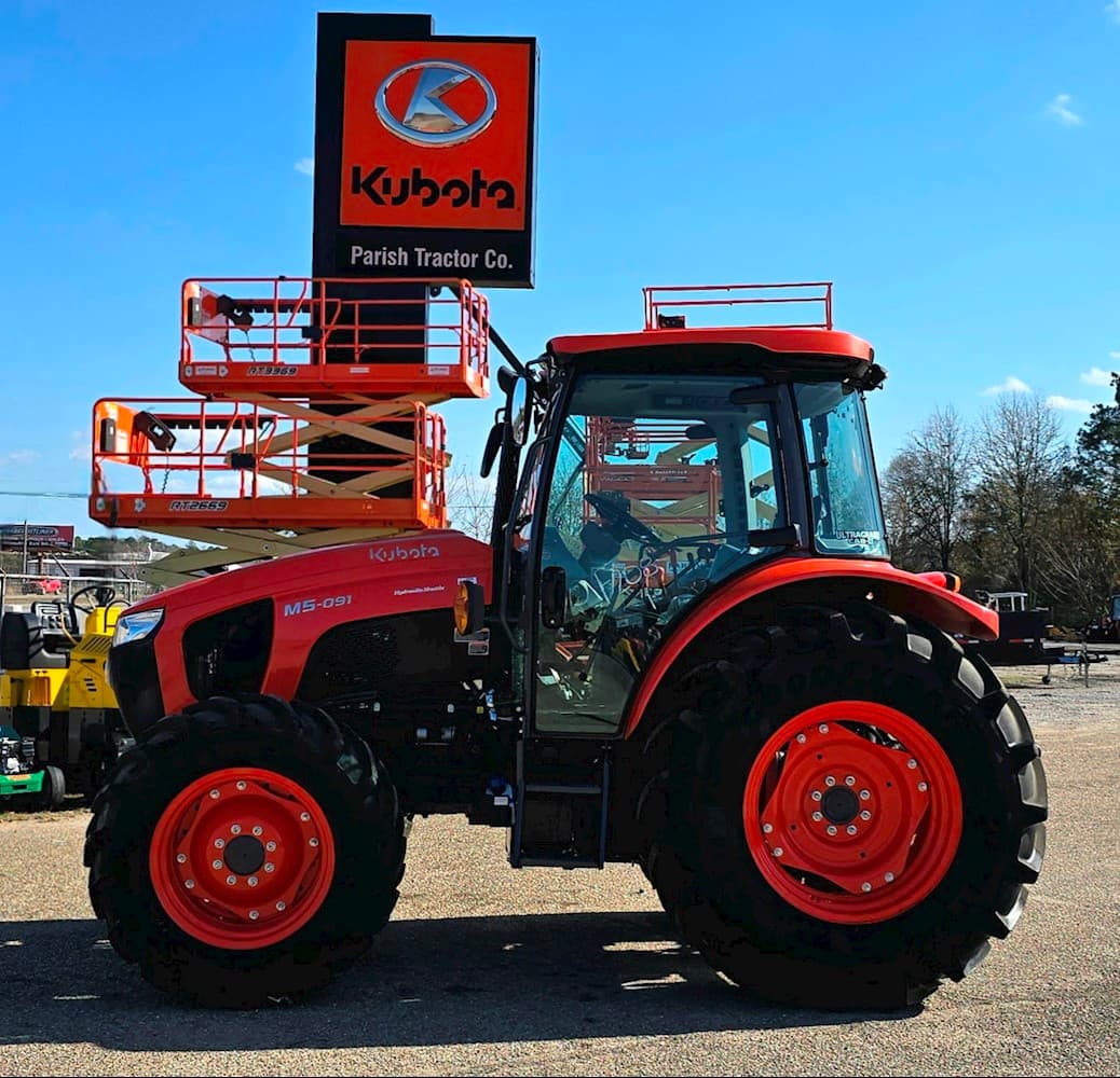 Kubota M5-091 tractor on Parish Tractor lot