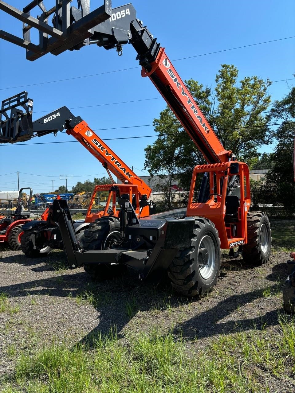 SKY TRAK 10054 0101FA000866 - Parish Tractor
