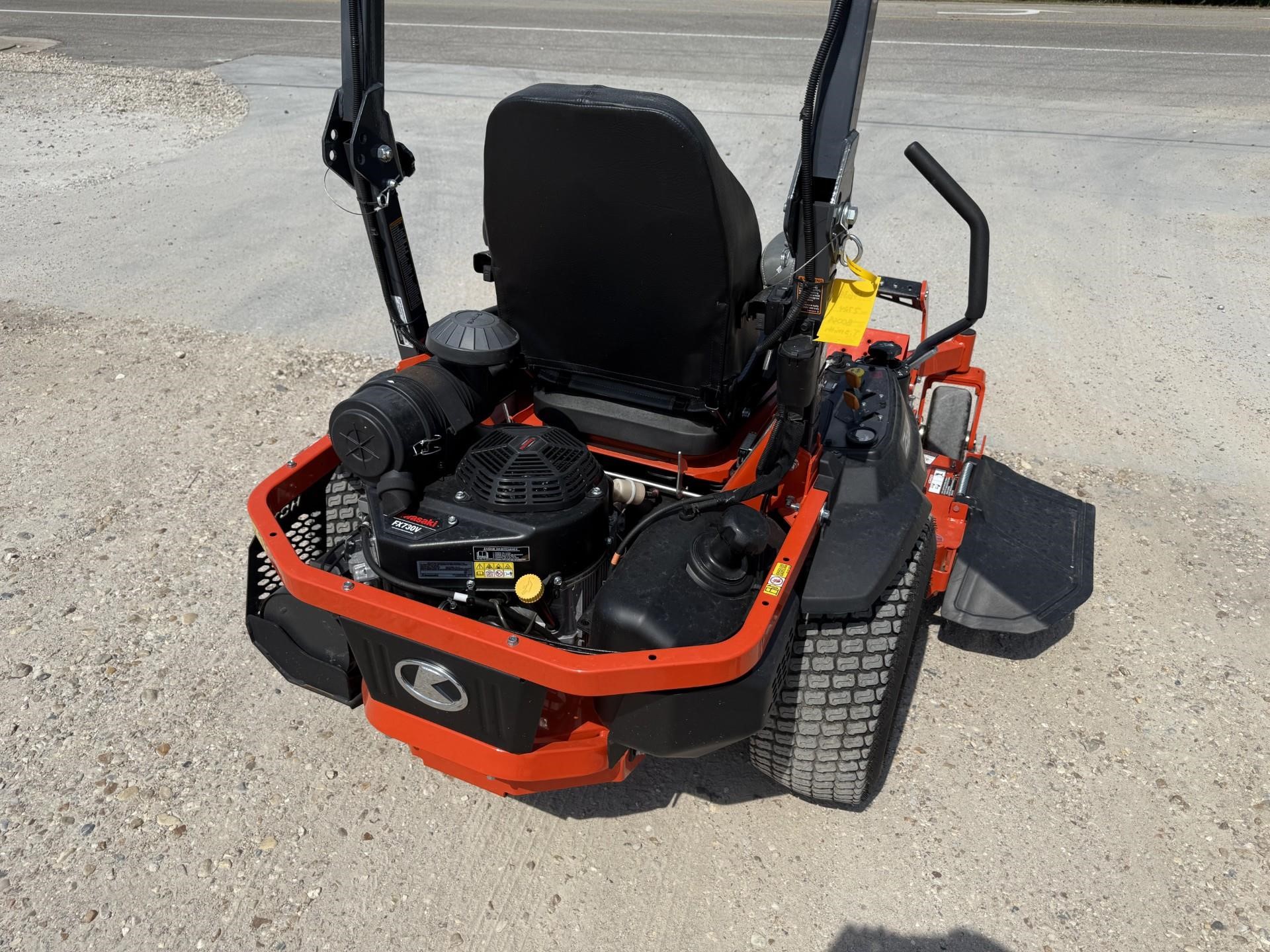 kua KUBOTA Z726X 0101E020236 - Parish Tractor