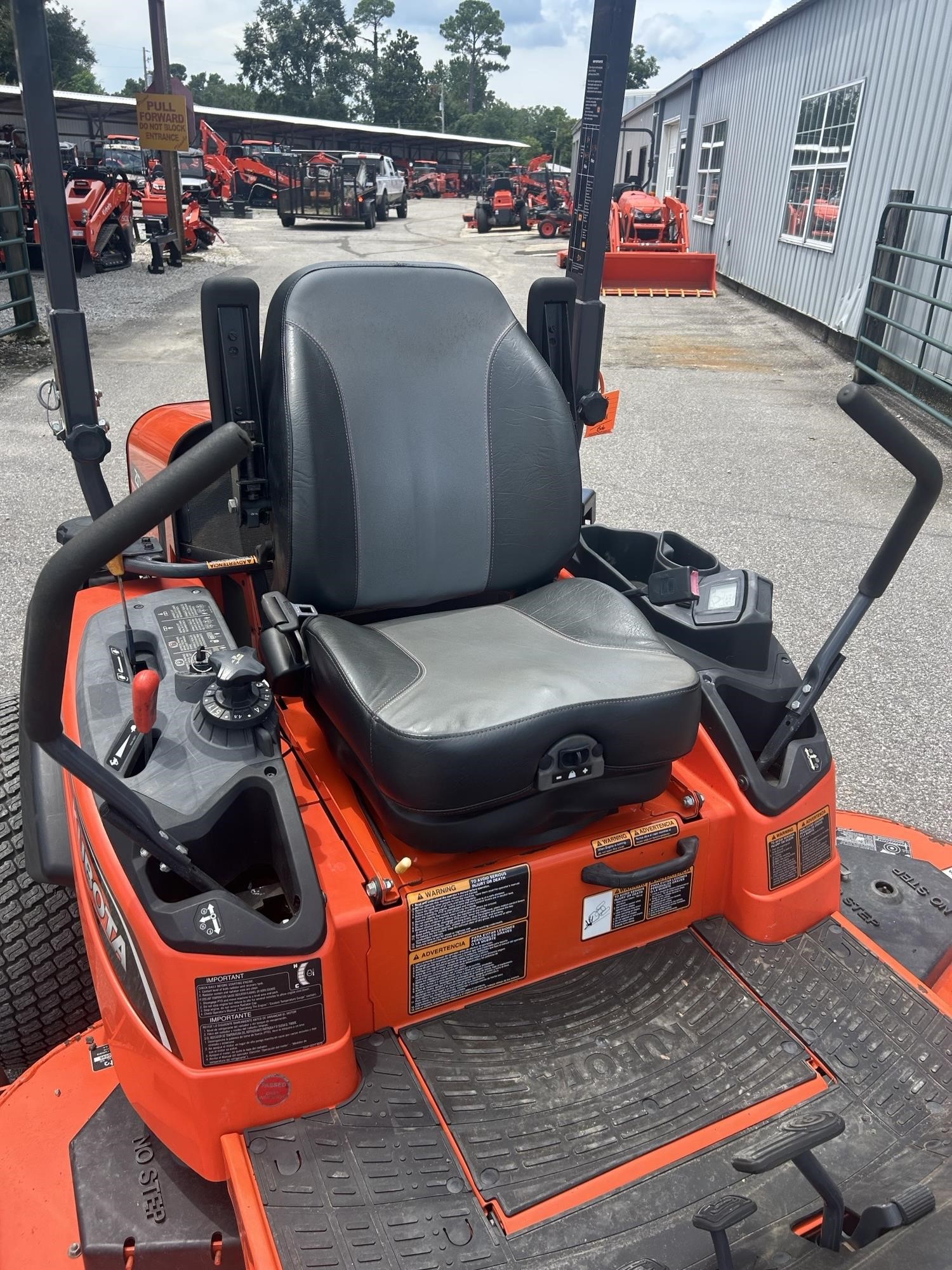KUBOTA Z726X 0101E020236 - Parish Tractor